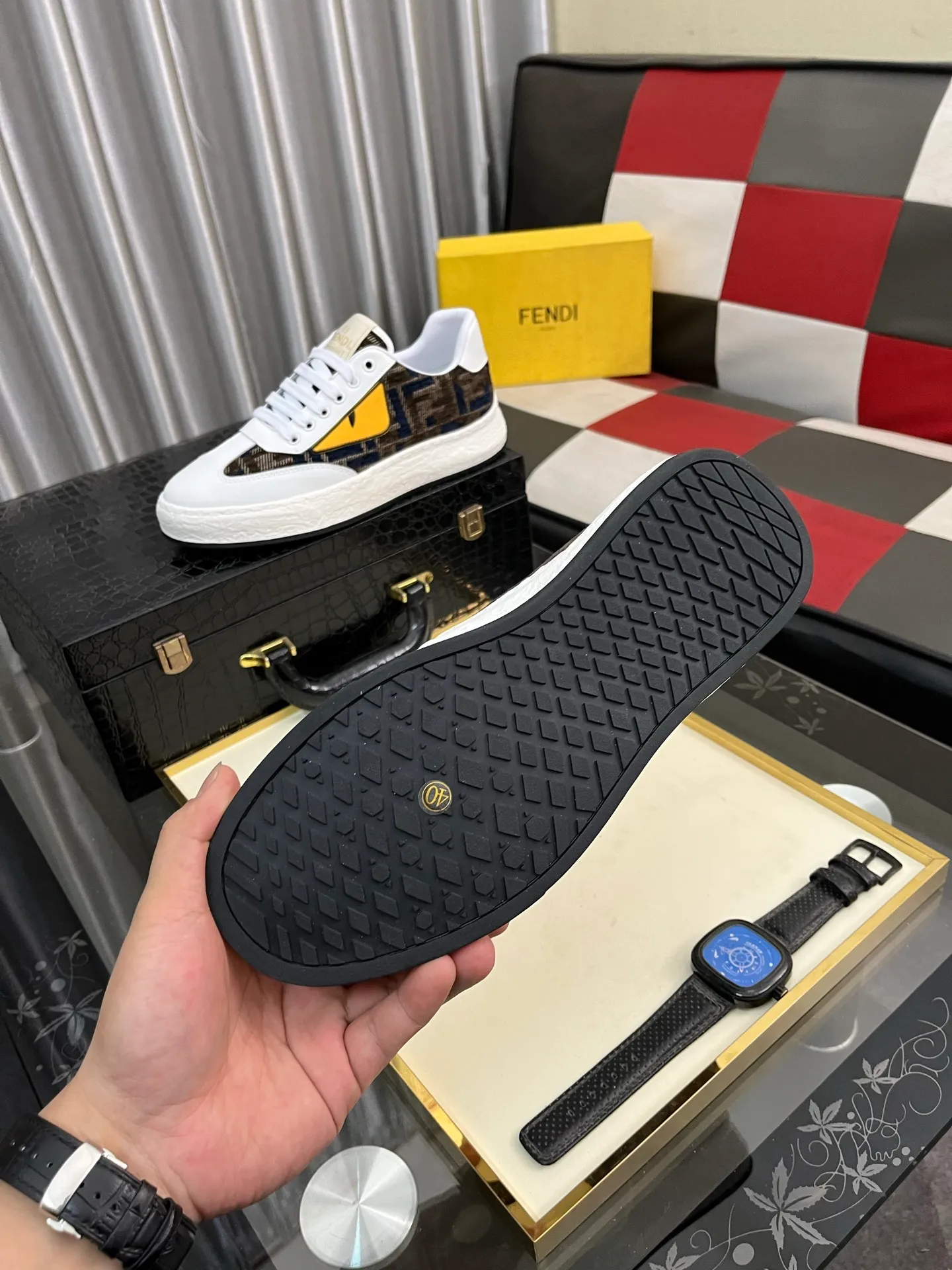 Men's shoes 💰420⌚️⌚️FENDI "Fendi" P480 Regular size: 38-44 (casual shoes) Product materials: Selected cowhide upper, soft sheepskin lining; original outsole. 4️⃣colors available